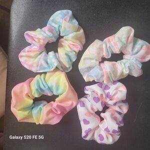 Cute Pattern Scrunchies Set
